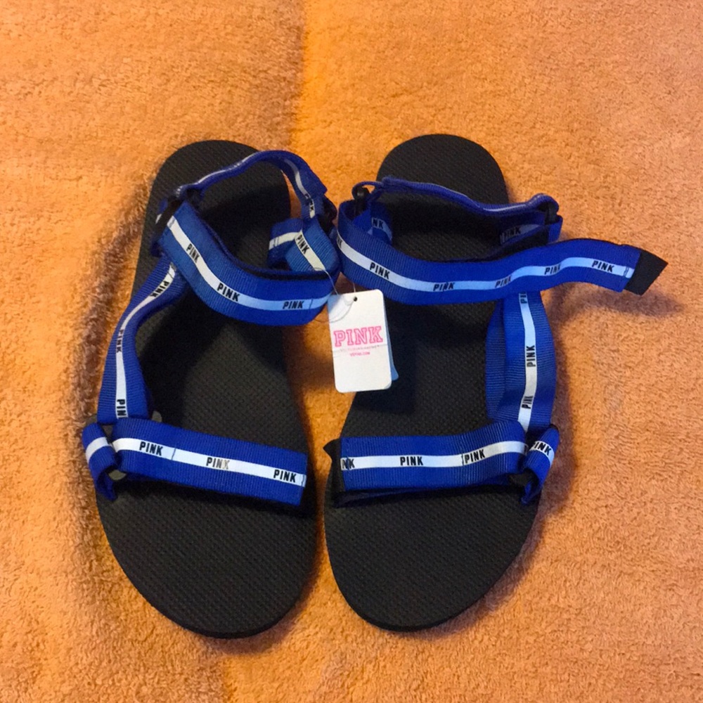 Victoria’s Secret pink